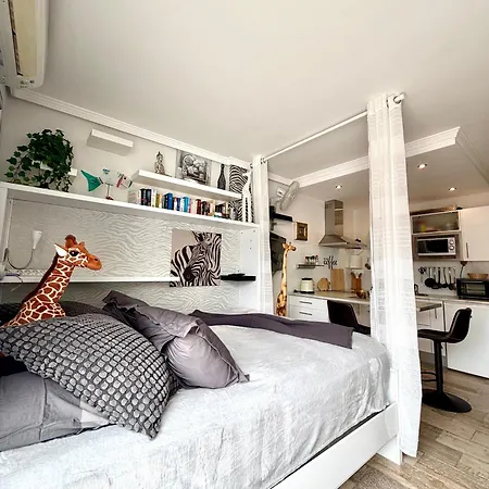 Location Plaza Del Charco, Pool And Views And Wi-fi 아파트 *
